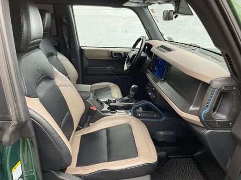 Used 2024 Ford Bronco Wildtrak AWD/4WD image 24