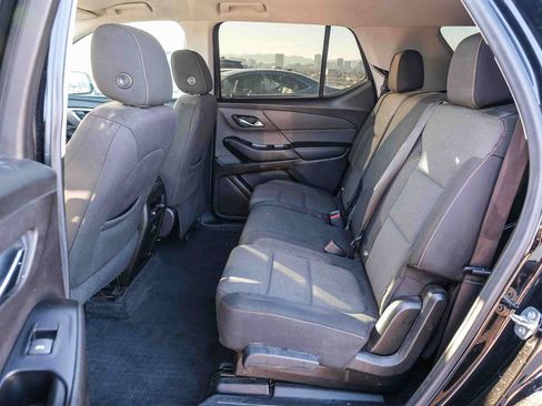 Used 2020 Chevrolet Traverse LS w/ LPO, Black Accent Package FWD image 19