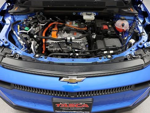 Used 2025 Chevrolet Equinox EV LT image 32