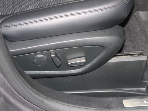 Used 2022 Lincoln Nautilus Reserve image 28