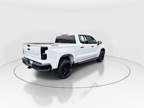 Used 2025 Chevrolet Silverado 1500 LT Trail Boss AWD/4WD image 8