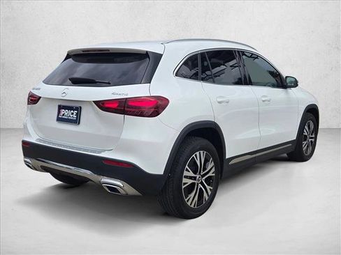 Used 2025 Mercedes-Benz GLA 250 4MATIC image 5