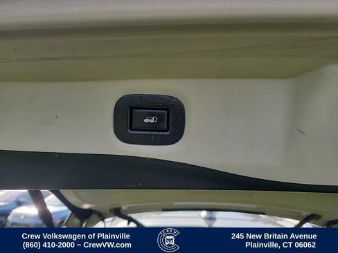 Used 2018 Nissan Rogue SV AWD/4WD image 53