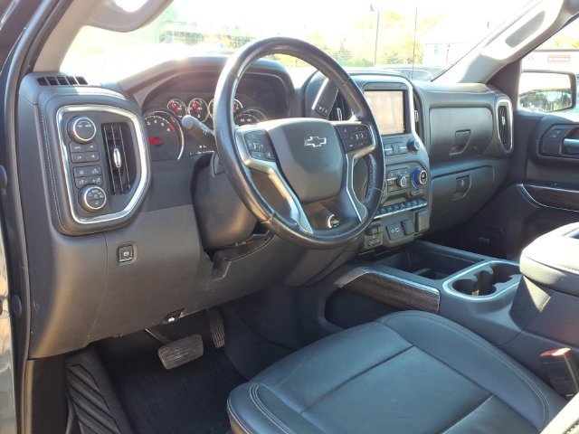 Used 2021 Chevrolet Silverado 1500 LT Trail Boss w/ Convenience Package II AWD/4WD image 11