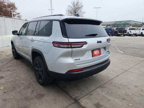 New 2025 Jeep Grand Cherokee L Limited image 26