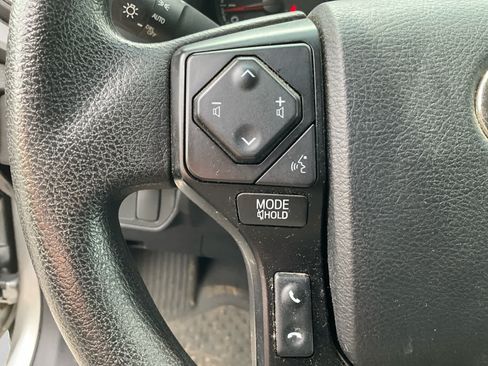 Used 2023 Toyota Tacoma SR AWD/4WD image 22