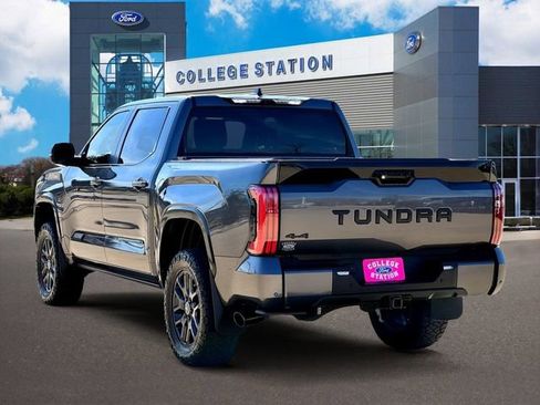 Used 2024 Toyota Tundra Platinum image 3