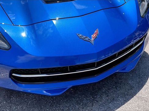 Used 2019 Chevrolet Corvette Stingray Coupe w/ 1LT RWD image 27