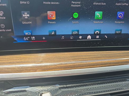 Used 2024 BMW X5 xDrive40i w/ M Sport Package AWD/4WD image 23