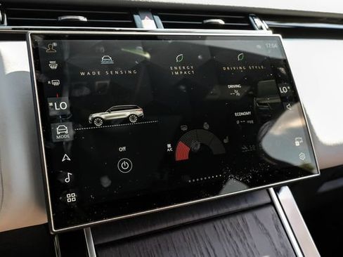 New 2026 Land Rover Range Rover Velar S AWD/4WD image 41