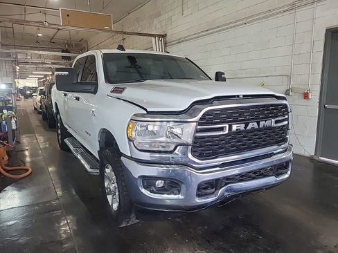 Used 2024 RAM 2500 Big Horn w/ Off Road Package AWD/4WD image 5