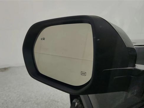 Used 2024 Chevrolet Traverse Z71 image 16