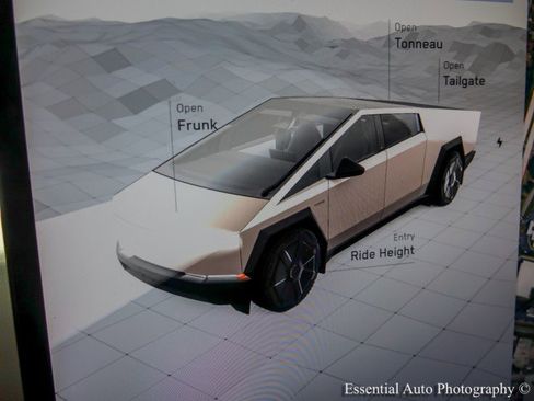 Used 2024 Tesla Cybertruck AWD Crew Cab image 17