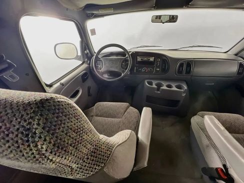 Used 2000 Dodge B3500 RWD image 21