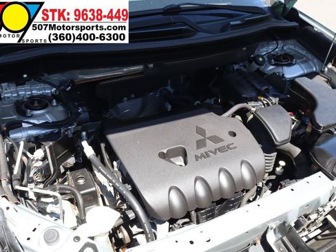 Used 2018 Mitsubishi Outlander LE AWD/4WD image 27