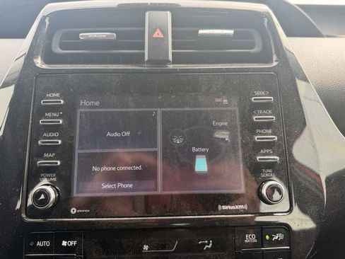Used 2022 Toyota Prius LE FWD image 29