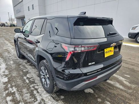 Used 2025 Chevrolet Equinox LT image 9