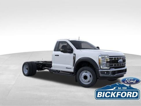 New 2025 Ford F550 2WD Regular Cab Super Duty image 9