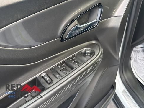 Used 2020 Buick Encore Preferred image 19