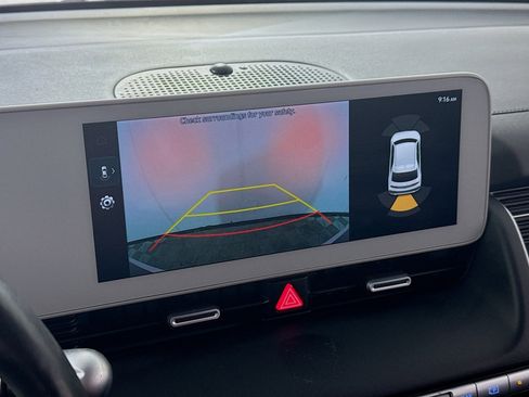 Used 2024 Hyundai Ioniq 5 SEL image 3