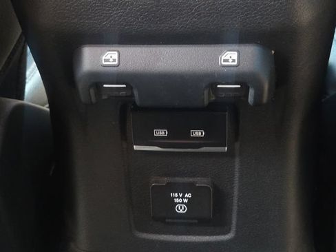 Used 2022 Jeep Wrangler Unlimited Sahara AWD/4WD image 20