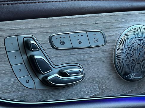 Used 2018 Mercedes-Benz E 400 Coupe w/ Premium 2 Package image 20