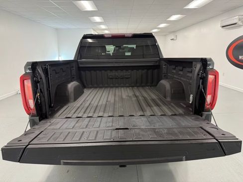 Used 2023 GMC Sierra 1500 SLT w/ SLT Premium Package image 9