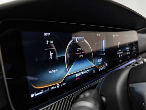 Used 2022 Mercedes-Benz AMG GT 43 image 36