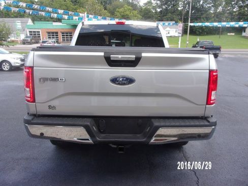 Used 2017 Ford F150 XLT w/ Equipment Group 302A Luxury AWD/4WD image 5