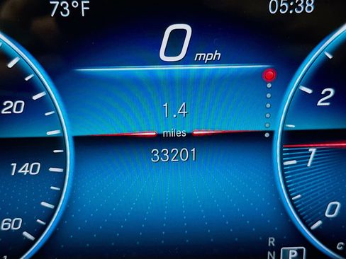 Used 2021 Mercedes-Benz GLB 250 4MATIC image 19