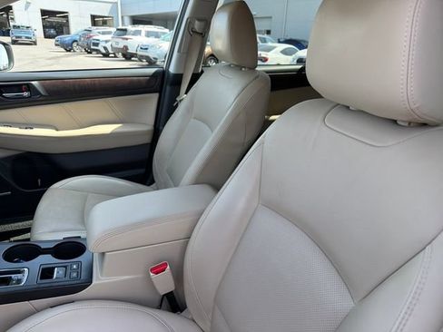 Used 2019 Subaru Outback 2.5i Limited AWD/4WD image 20