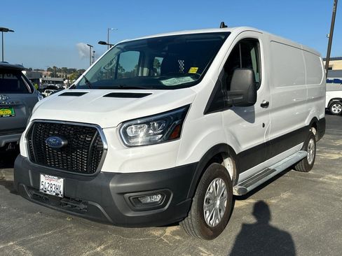 Used 2023 Ford Transit 250 Low Roof RWD image 2