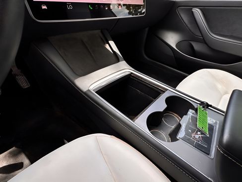 Used 2023 Tesla Model 3 Standard Range RWD image 13