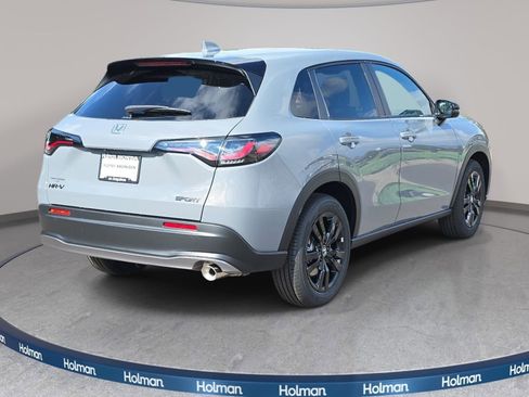 New 2026 Honda HR-V Sport image 5