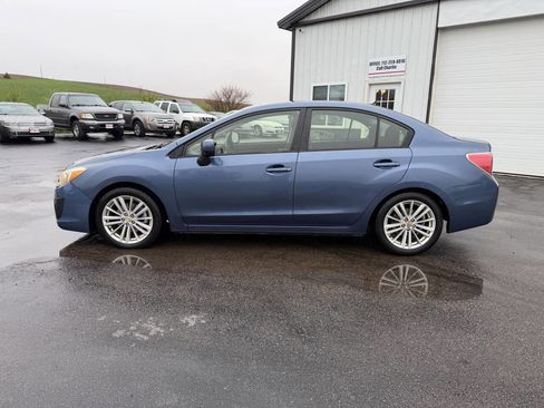 Used 2013 Subaru Impreza 2.0i Premium AWD/4WD image 3