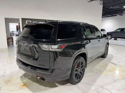 Used 2021 Chevrolet Traverse Premier w/ Redline Edition image 9
