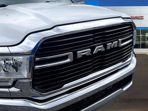 Used 2020 RAM 2500 Big Horn AWD/4WD image 33