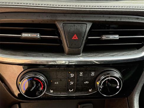 Used 2025 Buick Encore GX Sport Touring w/ Comfort Package image 5