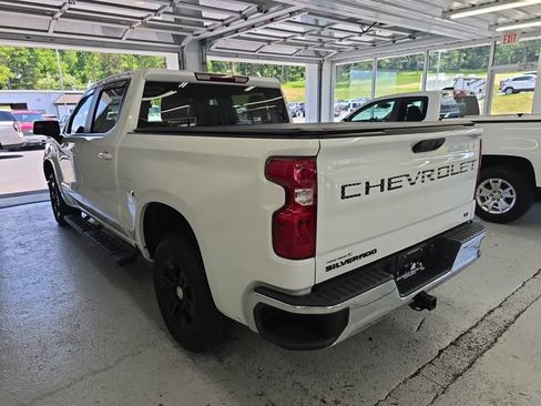 Used 2023 Chevrolet Silverado 1500 LT AWD/4WD image 3