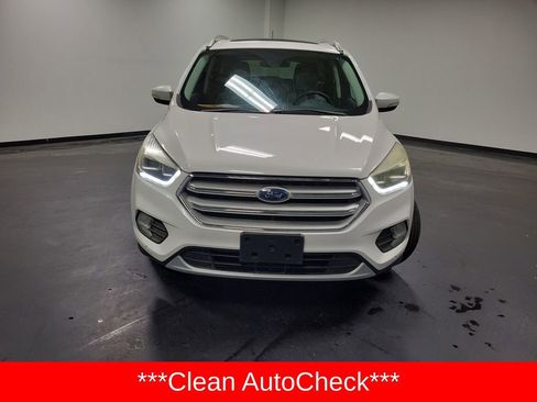 Used 2018 Ford Escape Titanium image 2