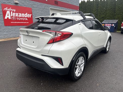 Used 2021 Toyota C-HR LE FWD image 3