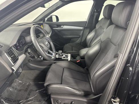 Used 2023 Audi Q5 e Premium Plus w/ Premium Plus Package AWD/4WD image 11