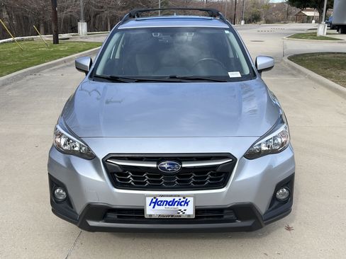 Used 2019 Subaru Crosstrek 2.0i Premium image 3