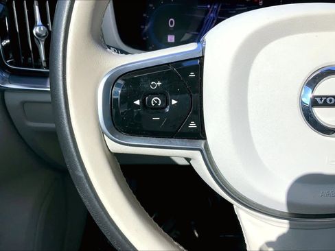 Used 2024 Volvo S60 B5 Core image 23