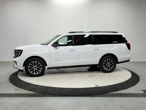 Used 2025 Ford Expedition Max Platinum AWD/4WD image 5
