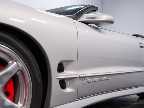 Used 2000 Pontiac Firebird Trans Am RWD image 19