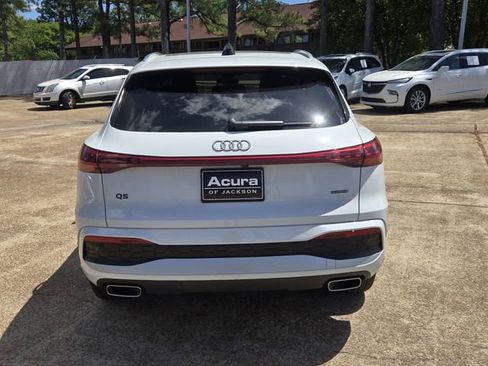 Used 2025 Audi Q5 Premium Plus w/ Premium Plus image 16