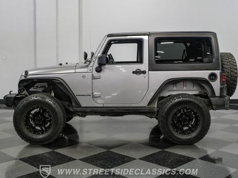 Used 2014 Jeep Wrangler Sport AWD/4WD image 7
