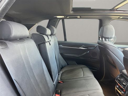 Used 2018 BMW X5 sDrive35i w/ M Sport Package image 17