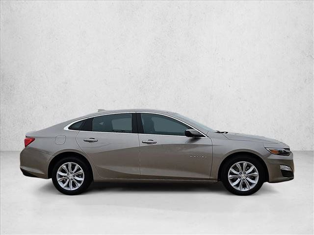 Certified 2025 Chevrolet Malibu LT FWD image 4
